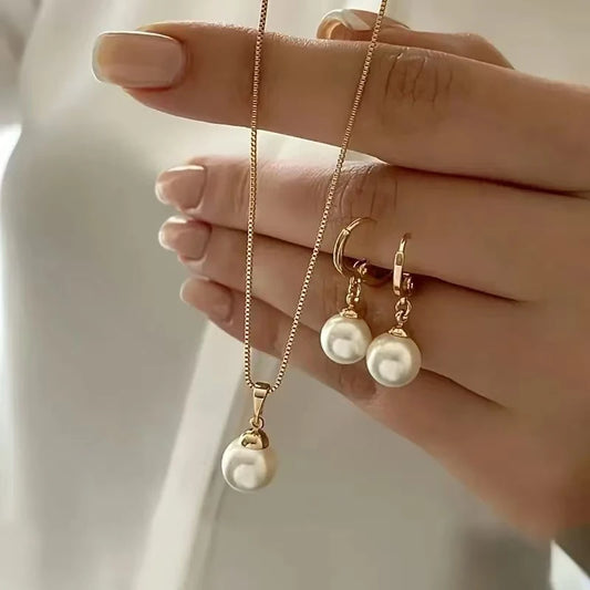 2 Pieces Of Round Pearl Jewelry