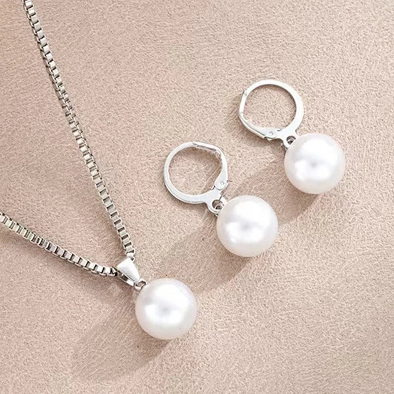 2 Pieces Of Round Pearl Jewelry